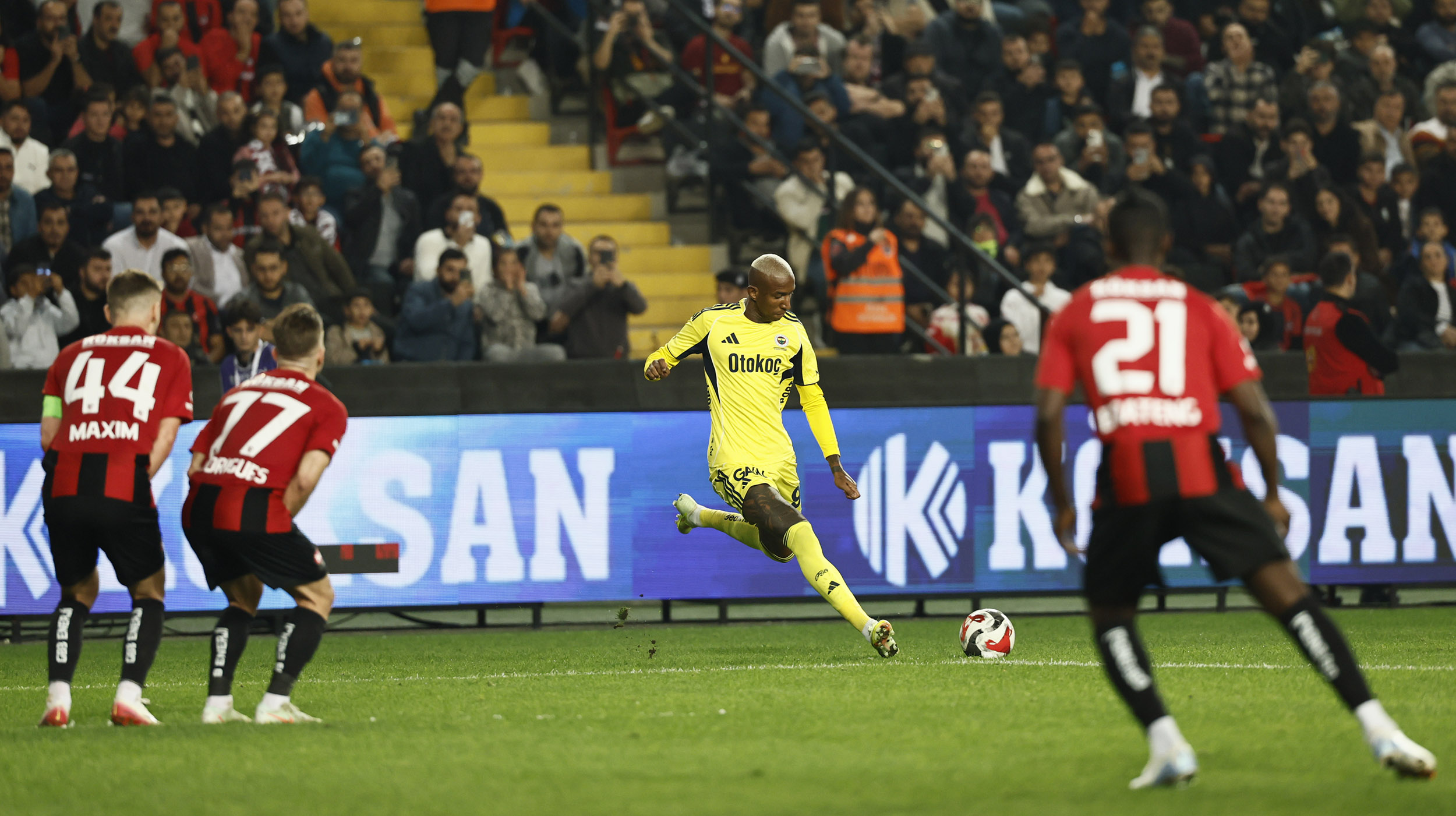 Gazisehir Gaziantep vs Fenerbahce (00:00 – 28/10) | Xem lại trận đấu