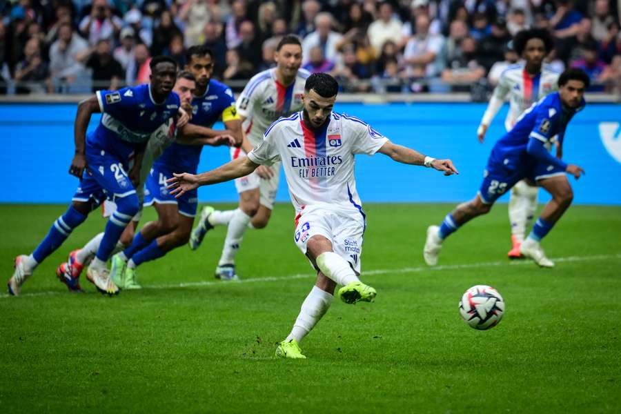 Nhận định soi kèo Auxerre vs Lyon 21h00 ngày 23/11/2025